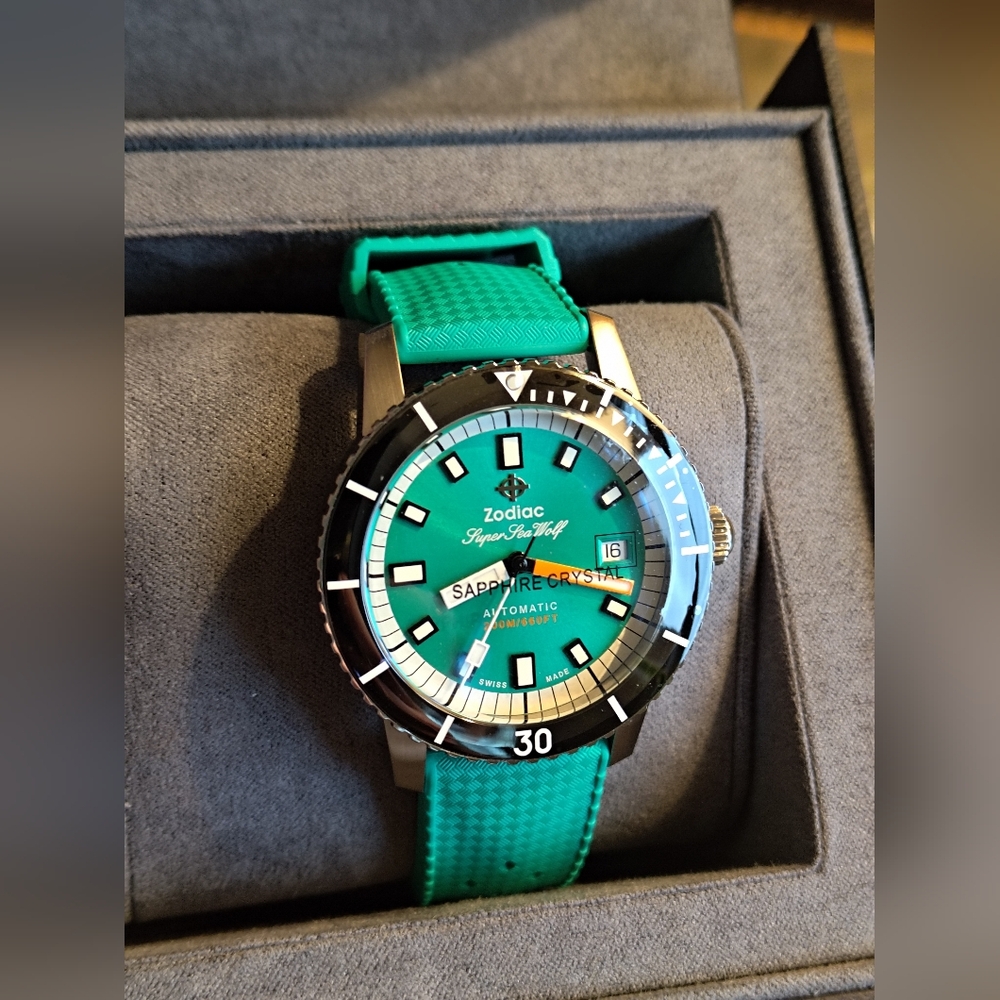 AUTOMATIC ZODIAC SUPER SEA WOLF COMPRESSION SEAFOAM WATCH Swiss Made